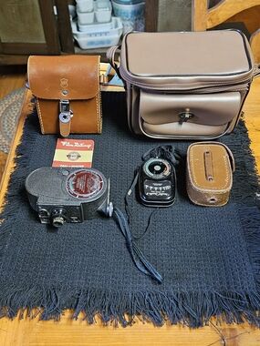 Filmo Sportster Bell & Howell 8mm Movie Camera & Exposure Meter With Accessories